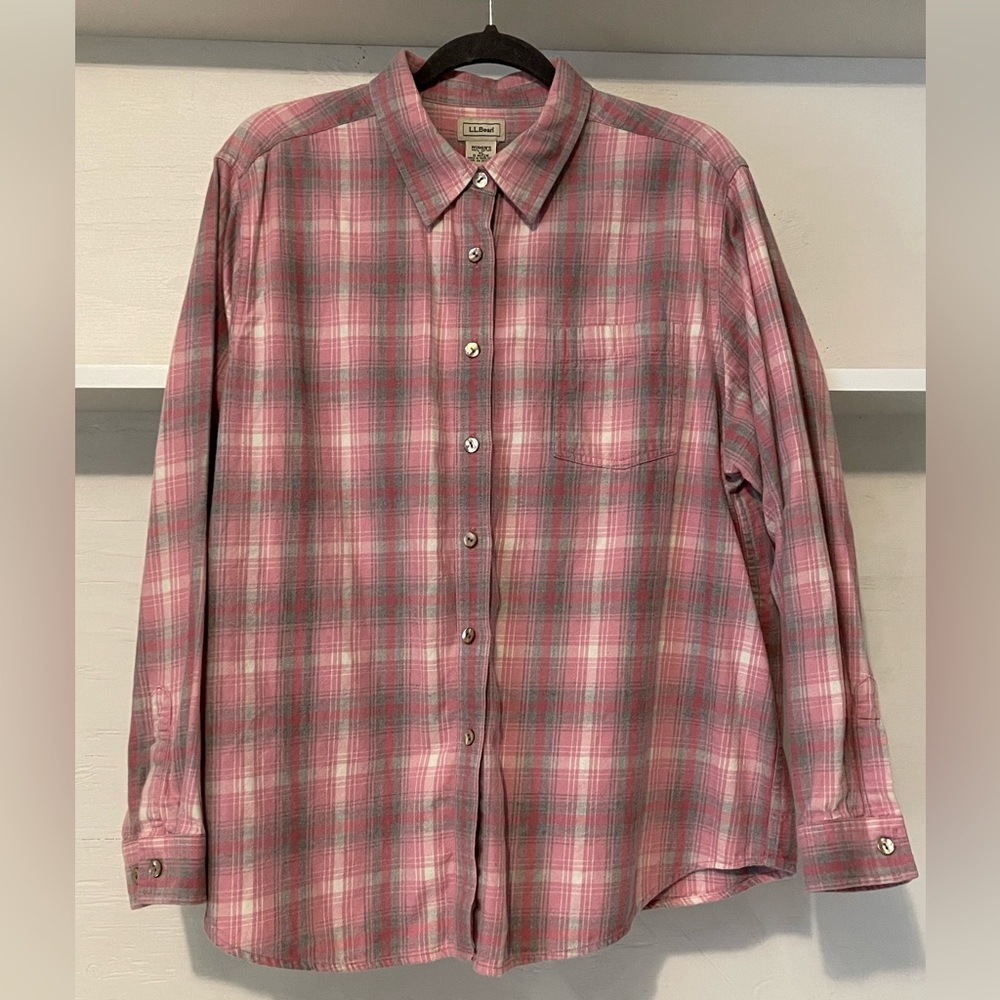 Women’s L. L. Bean plaid flannel shirt